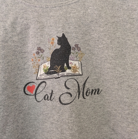 Gildan Cat Mom Gray Sweatshirt Fleece Lined Women's size M Cat Lover BookTok - Picture 5 of 7
